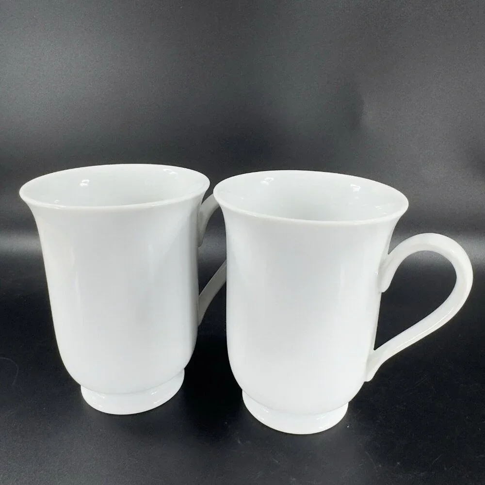 Pottery Barn PB White Porcelain Footed Coffee Mug Cup Set 2 Mugs Cups‎ Japan VTG